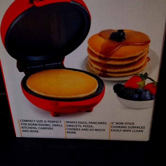 Nostalgia MyMini Griddle, 5 inch, Red - Picture 3 of 4
